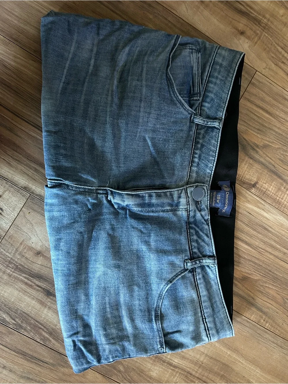 Democracy Women's Straight Leg Jeans in Light Blue Denim